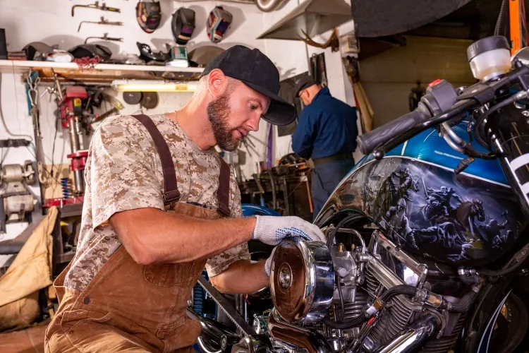 Best Ape Hangers for Road Glide: Reviews, Buying Glide and FAQs