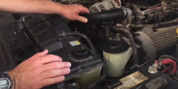 Why does coolant come in different colors? Can I fix them?