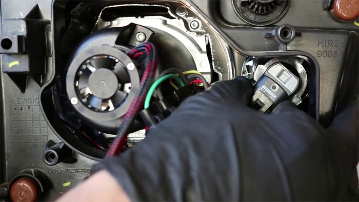 Differences between High Beam and Low Beam Bulbs