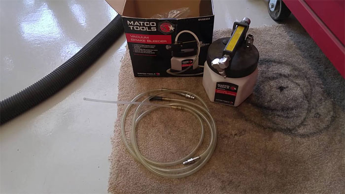 Oil Extractor vs. Drain Plug