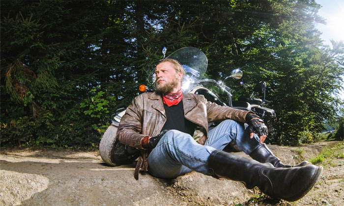 Best Cruiser Motorcycle Boots: Review [#1 Is Recommended!]
